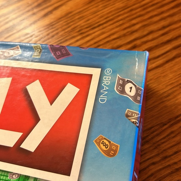 Monopoly Game by Hasbro - Picture 8 of 8